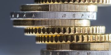 Understanding the 2.5% Inflation Rate Impact on Fixed-Income Investments in 2025 - Cover Image